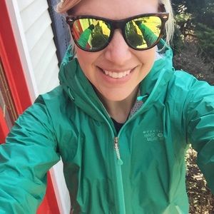 Mountain Hardware Women’s M Rain Jacket